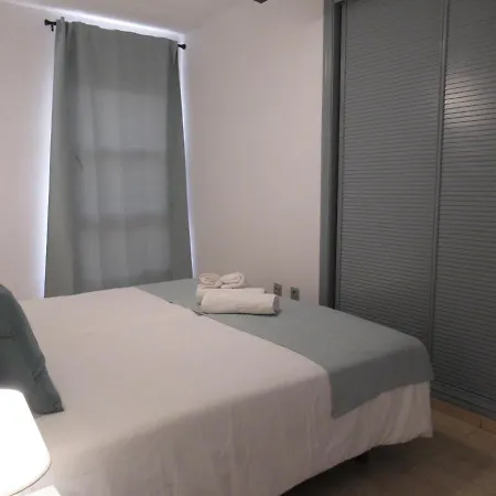 Bristol Likehome, By Comfortable Luxury *